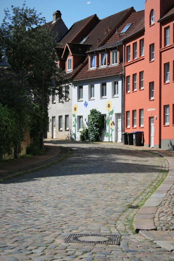 Zentrale Ferienwohnung „Treibholz“ Im Sonnenblumenhaus 플렌스부르크 외부 사진
